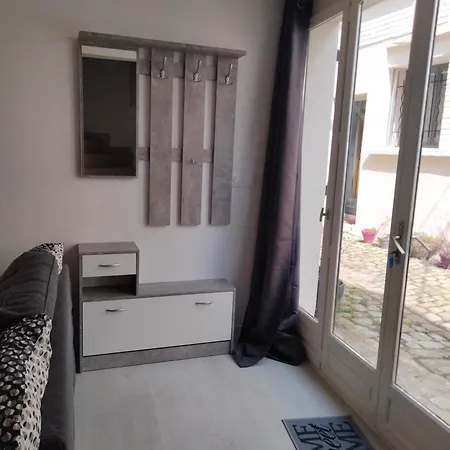 Triplex Centre *